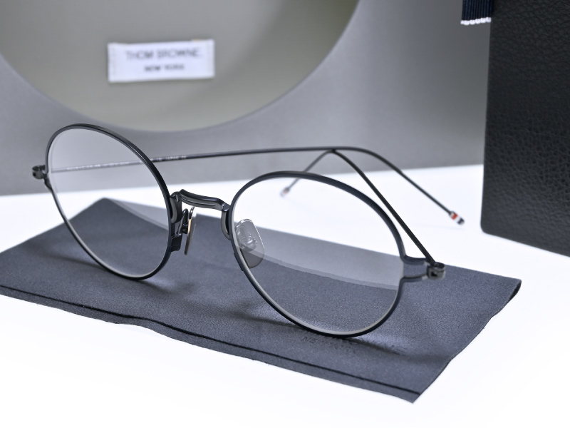 THOM BROWNE 《 TBX-915》