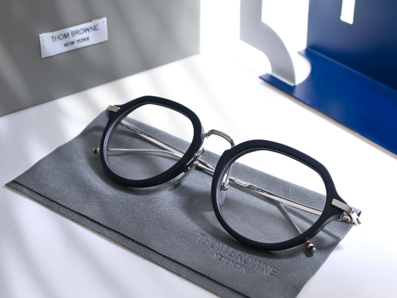 THOM BROWNE 《 TBX-421》